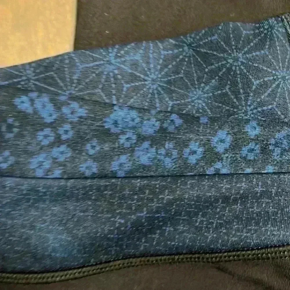 Mid rise Lululemon legging